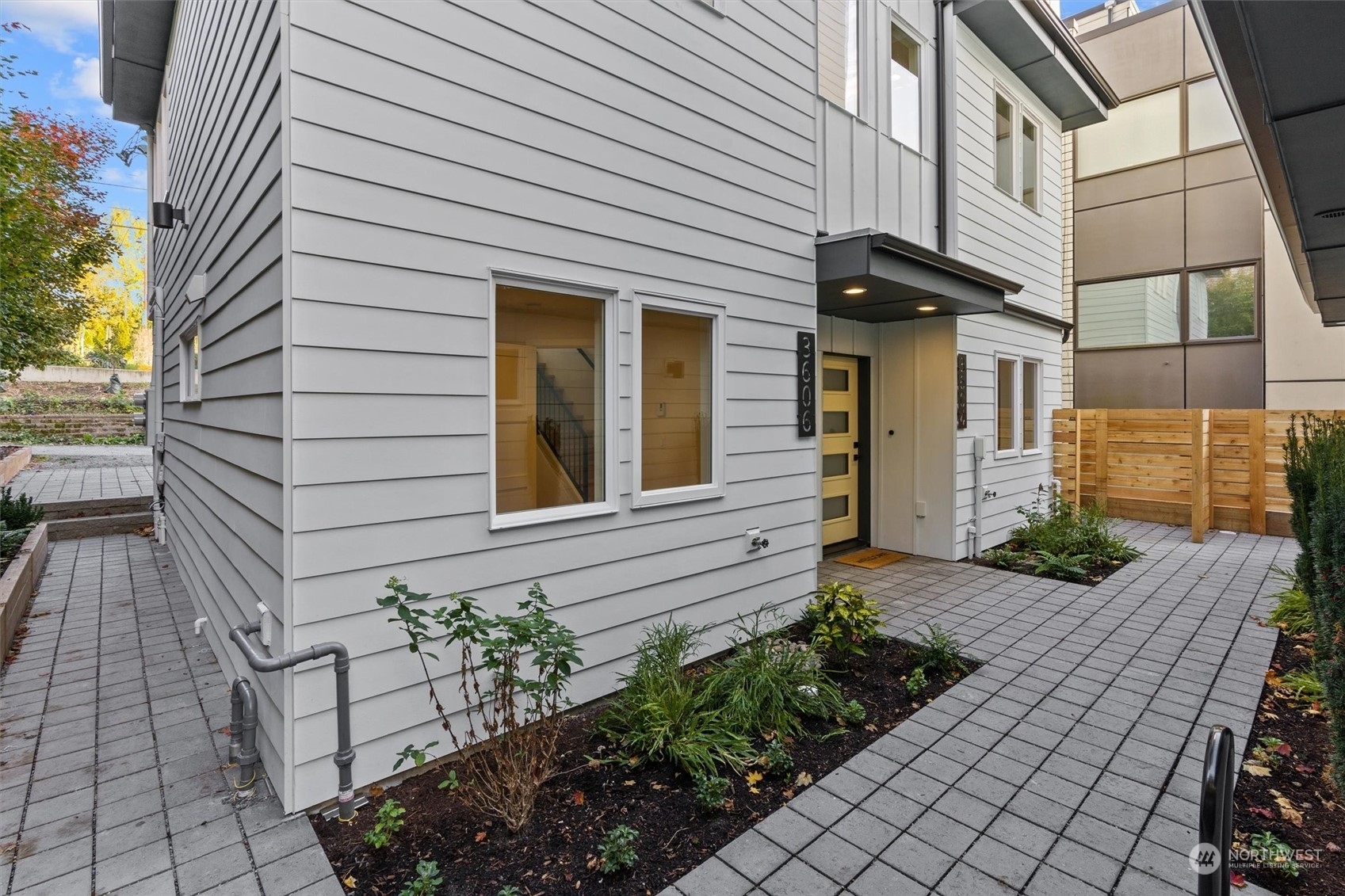 Property Photo: 3604 Linden Avenue N WA 98103