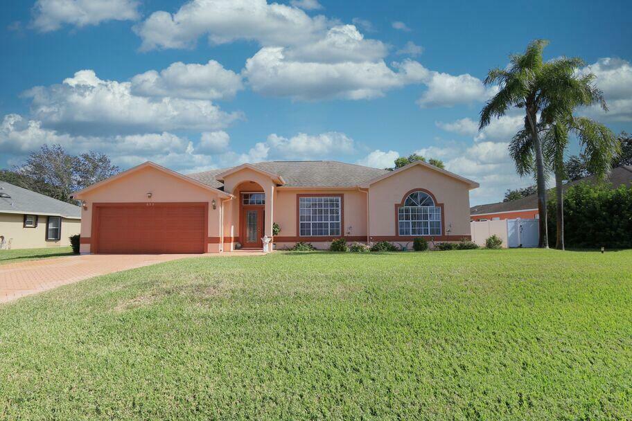 633 SE Stow Terrace  Port Saint Lucie FL 34984 photo