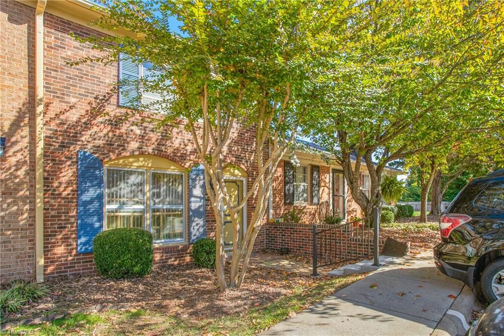 Property Photo:  4811 Tower Road  NC 27410 