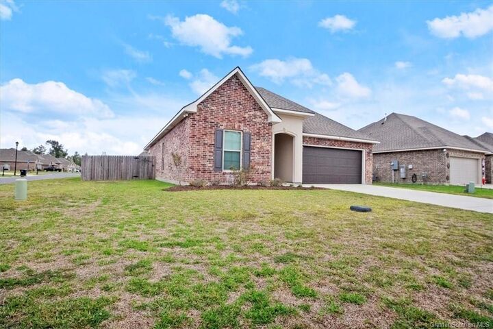 31 Pepper Creek Drive  Sulphur LA 70663 photo