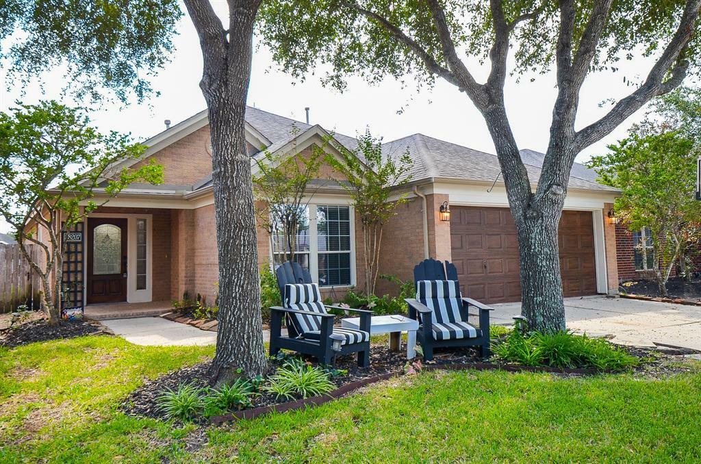 Property Photo: 28207 Everett Knolls Drive TX 77494