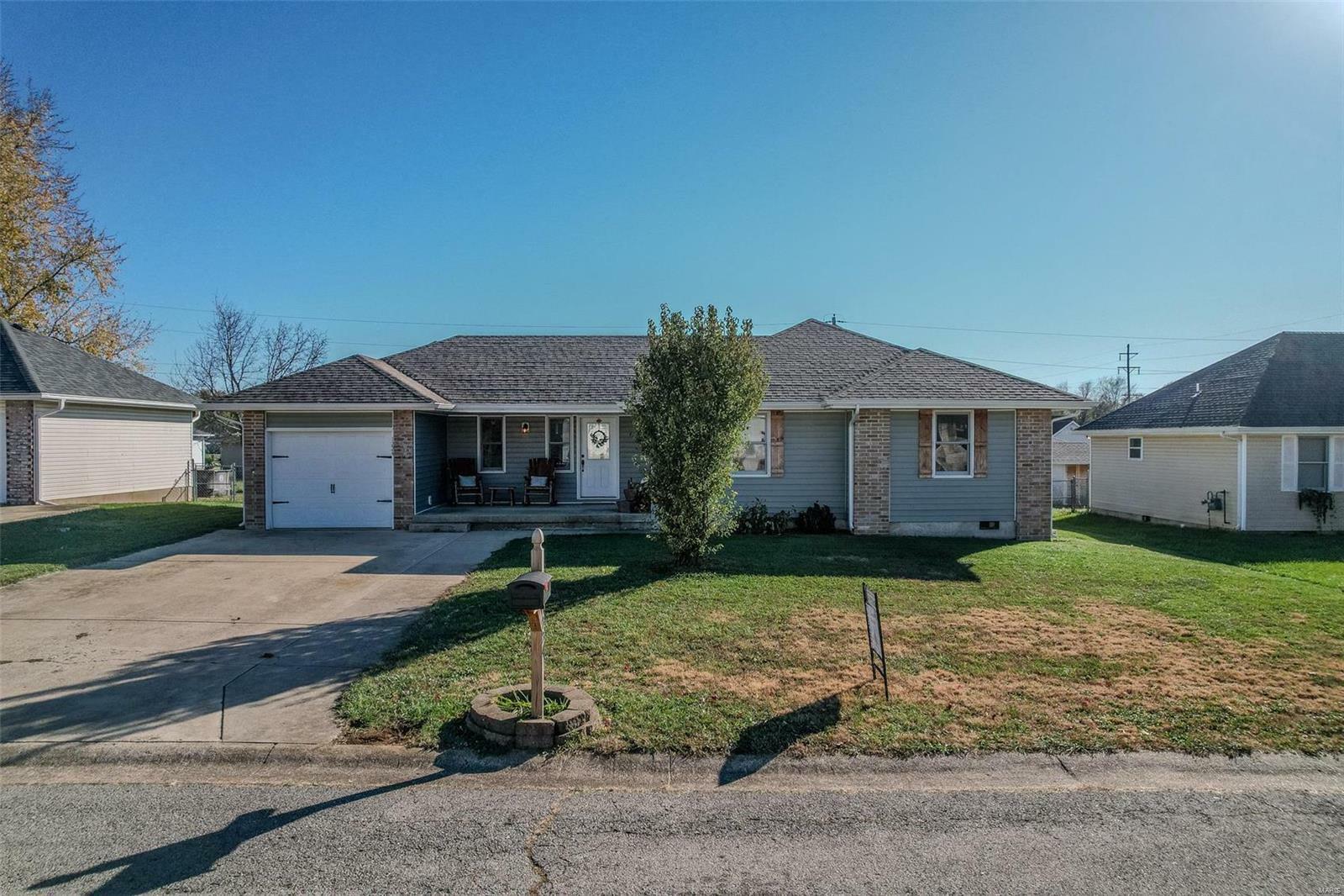 Property Photo:  1224 Fowler Drive  MO 65536 