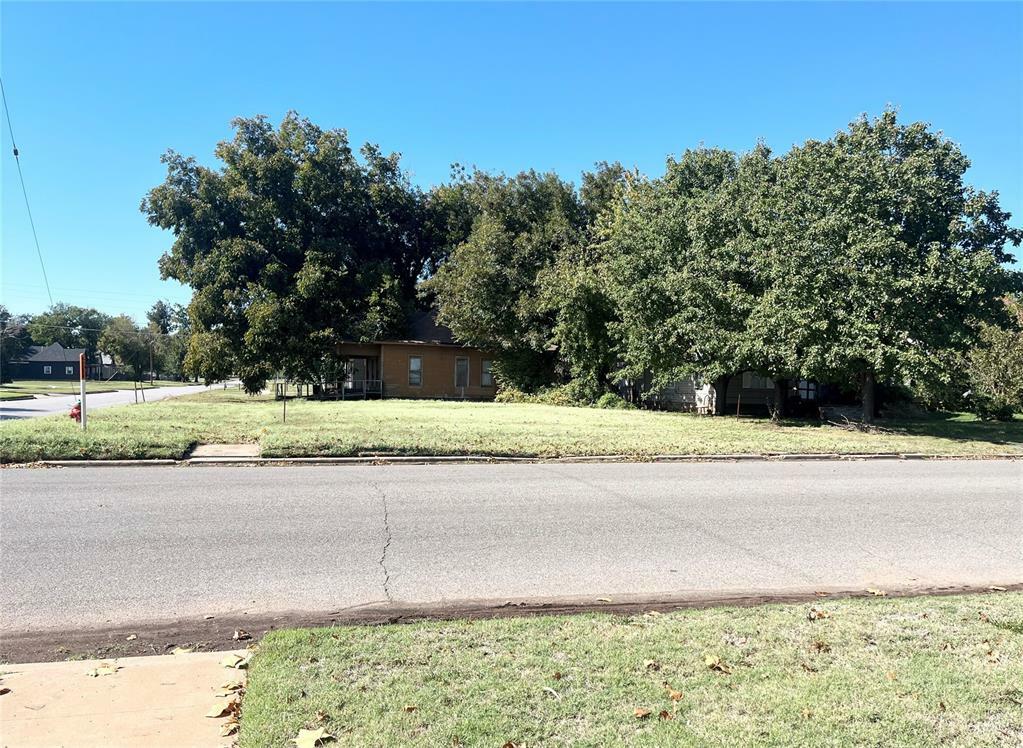 Property Photo:  328 S 6th Street  OK 73018 