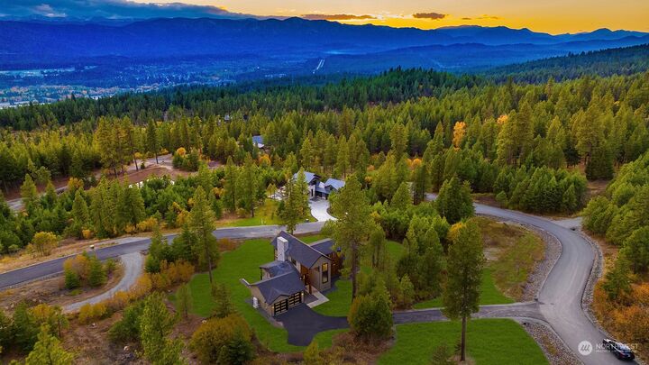 Property Photo:  1610 Forest Ridge Drive  WA 98922 