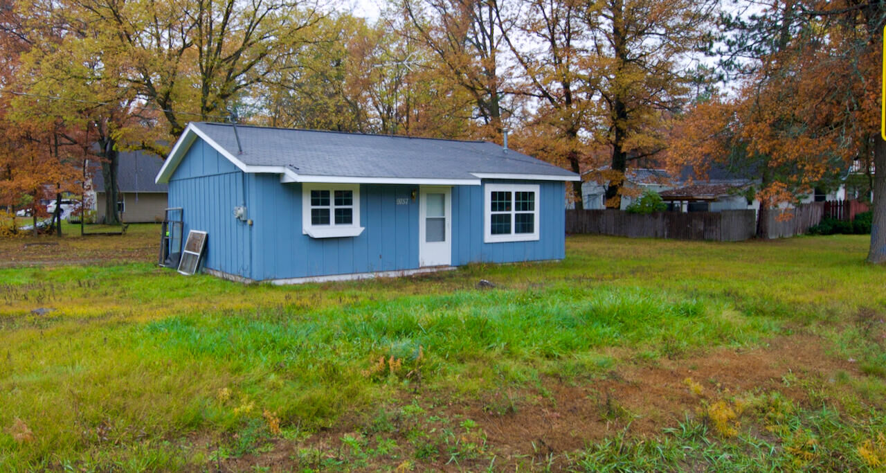 Property Photo:  9757 N Cut Road  MI 48653 