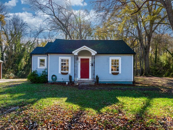 Home for sale in Lincolnton 448 E Rhodes Street, Lincolnton, NC 28092