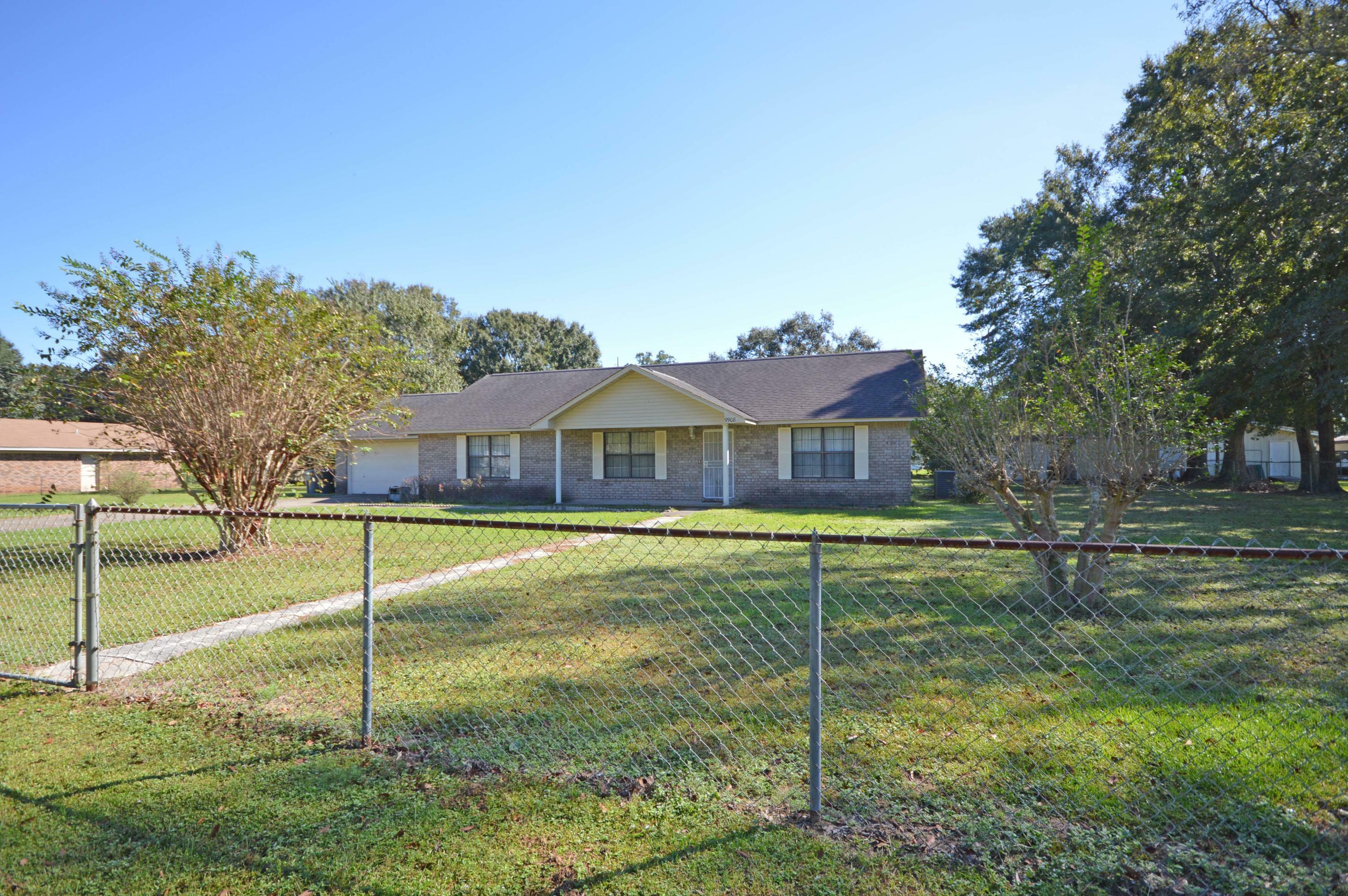 Property Photo:  9908 Cove Avenue  FL 32534 