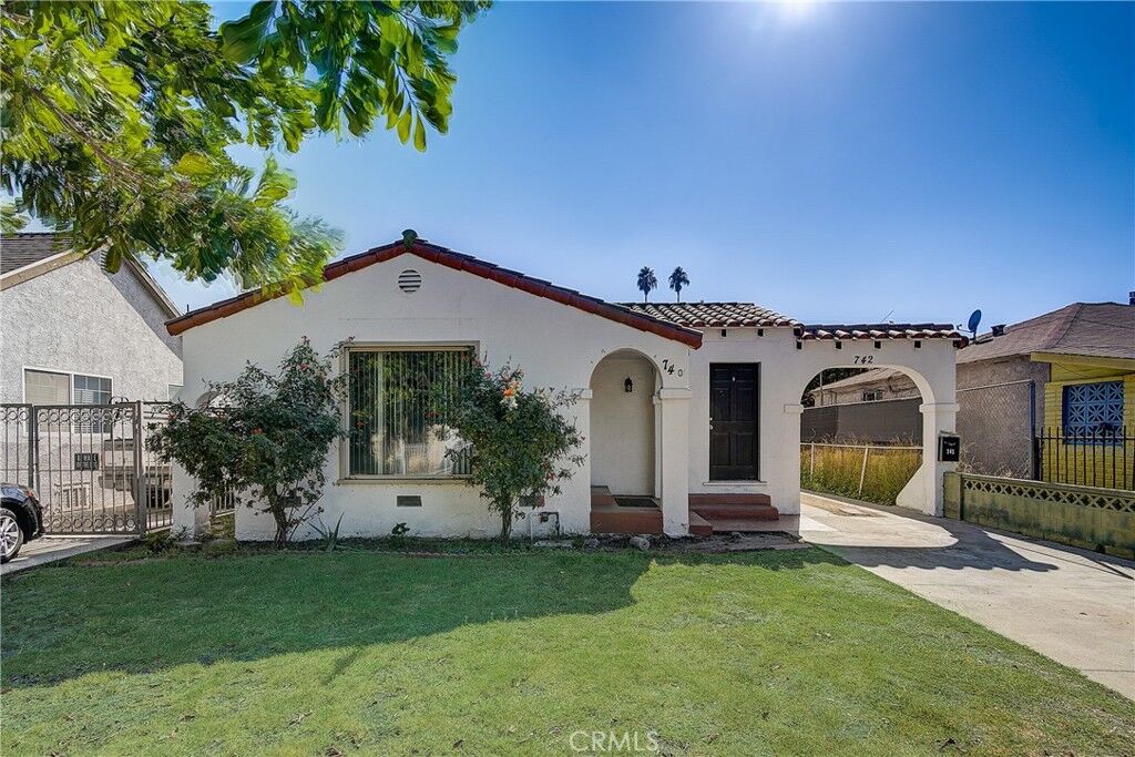 Property Photo: 740 E 83rd Street CA 90001