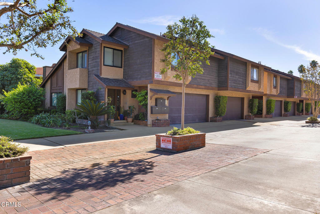 Property Photo: 634 W Huntington Drive 3 CA 91007