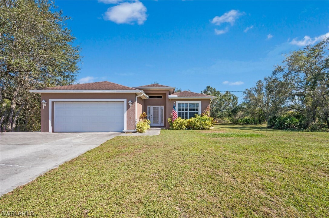 Property Photo: 1504 McKinley Avenue FL 33972