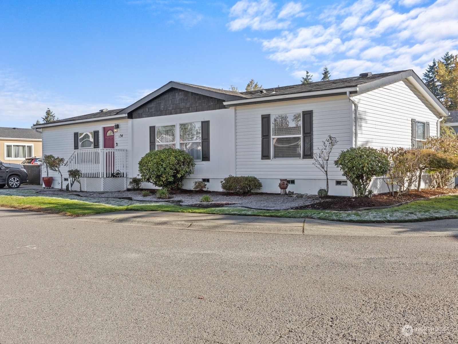 Property Photo: 31600 126th Avenue SE E34 WA 98092