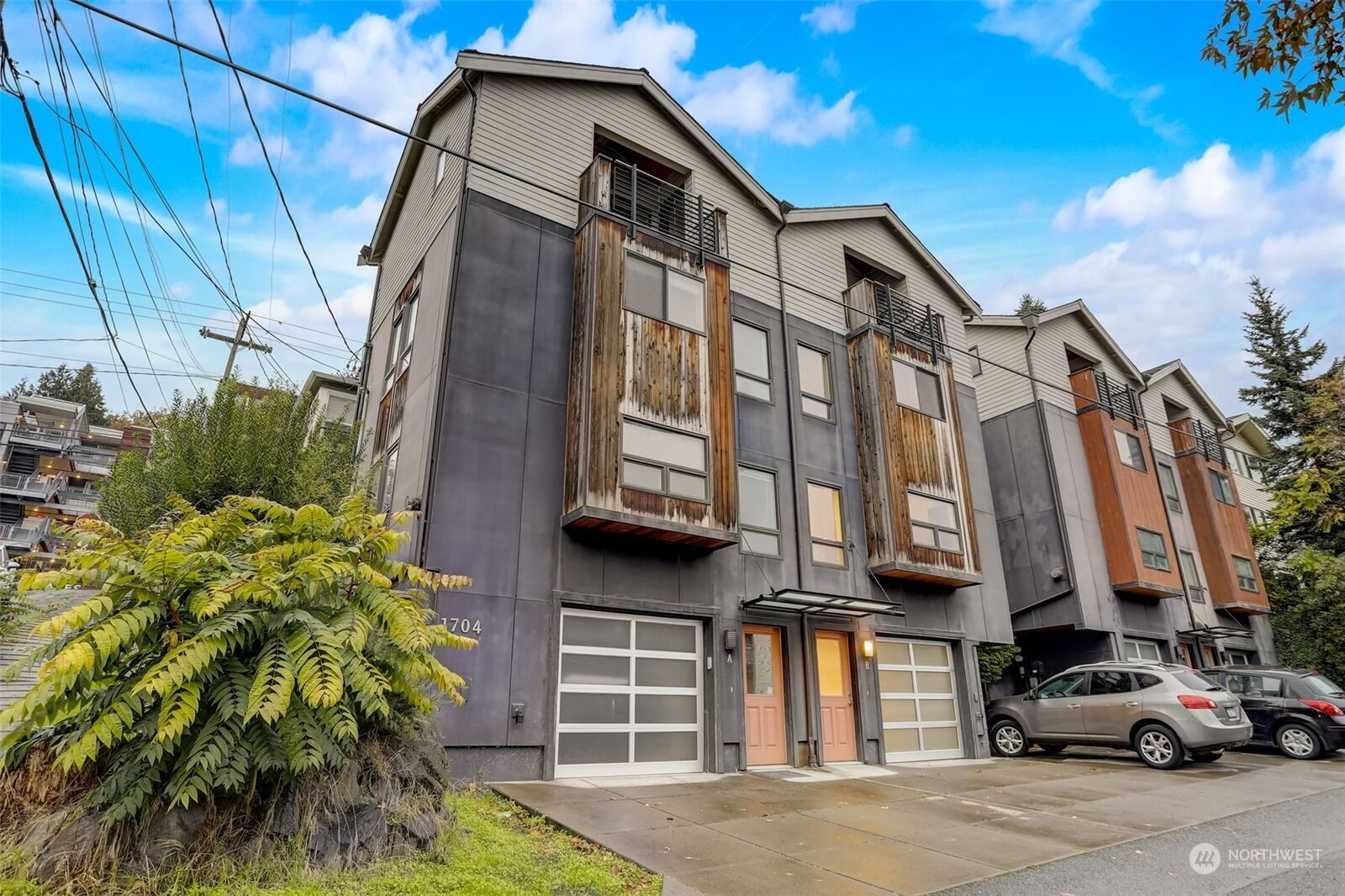 Property Photo: 1704 Dexter Avenue N B WA 98109