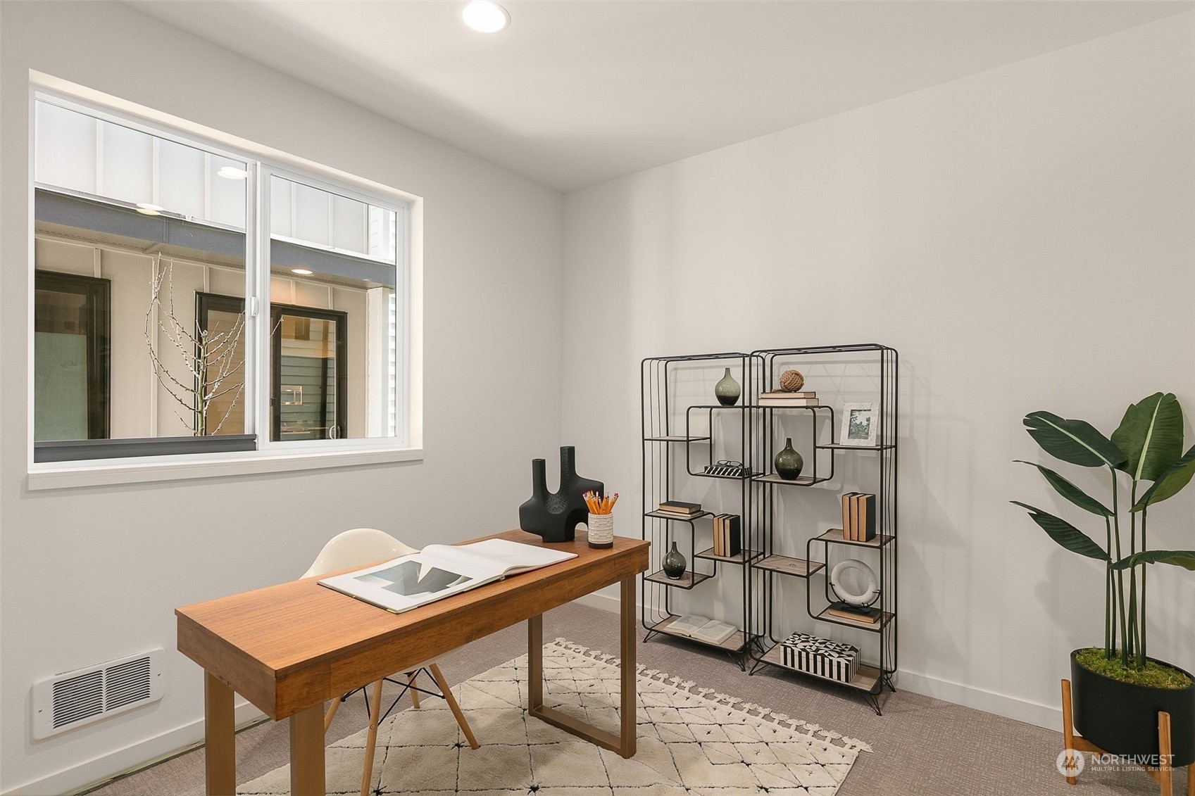 Property Photo: 8035 B Mary Avenue NW WA 98117