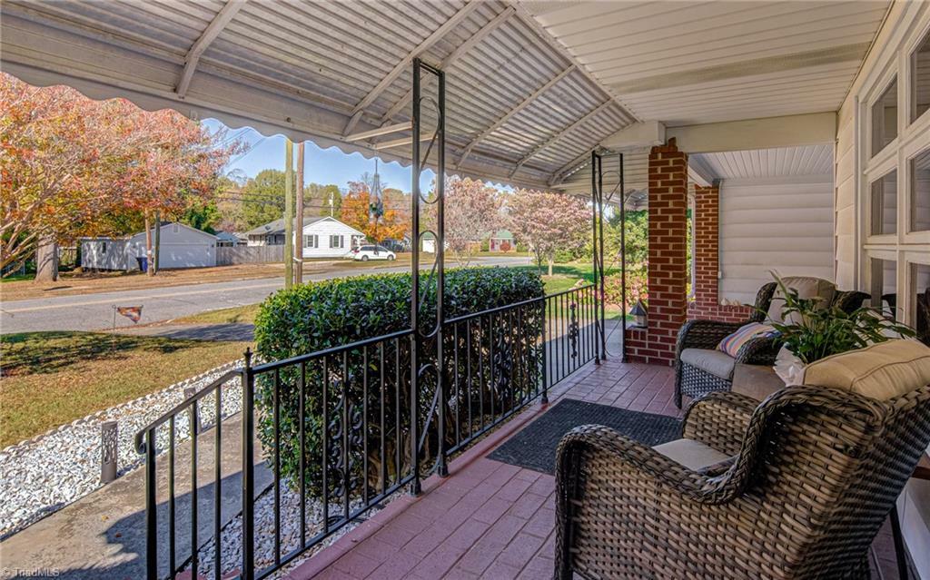 Property Photo: 1212 Bolton Street NC 27103