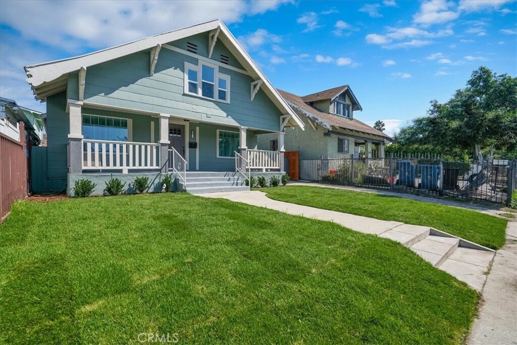 Property Photo:  853 W 50th Street  CA 90037 