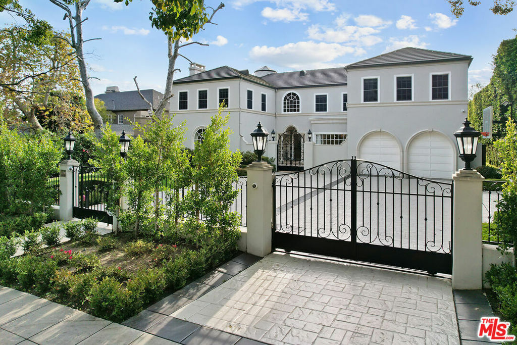 Property Photo: 709 N Maple Drive CA 90210