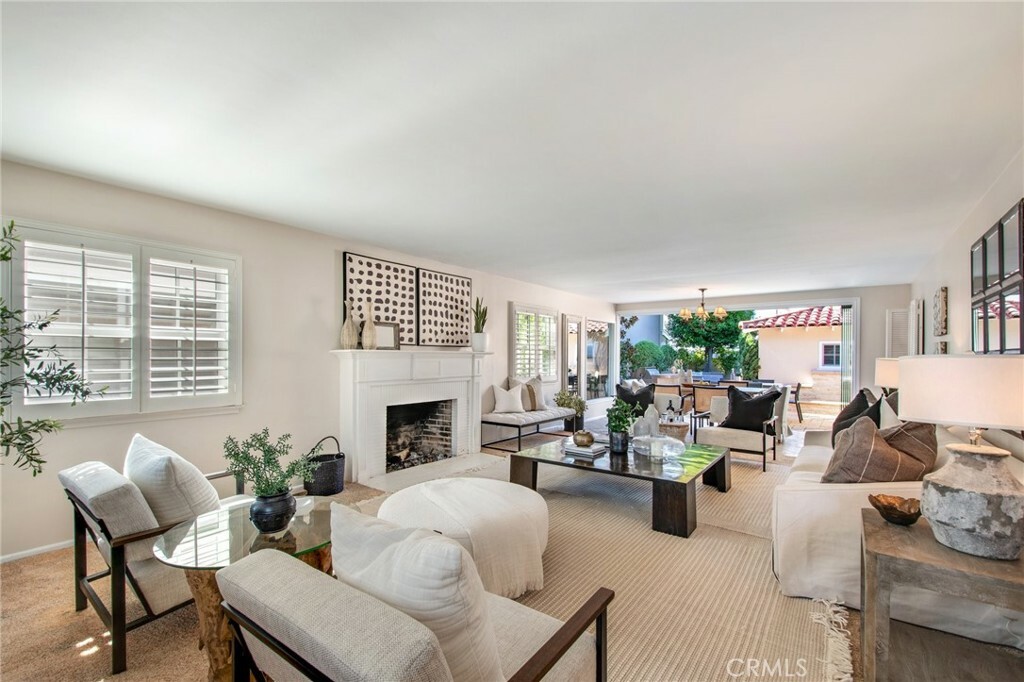 Property Photo: 119 Via San Remo CA 92663