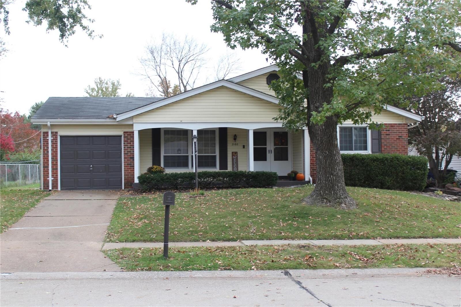 Property Photo:  2160 Canterbury Drive  MO 63033 