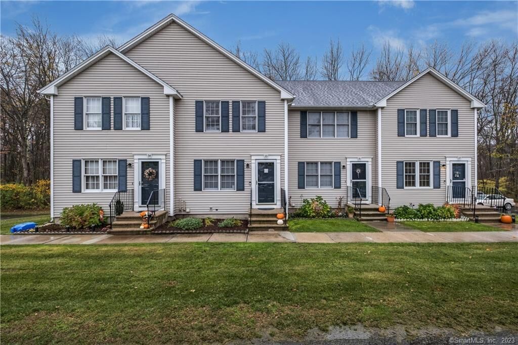 Property Photo: 35 White Tail Lane 35 CT 06492