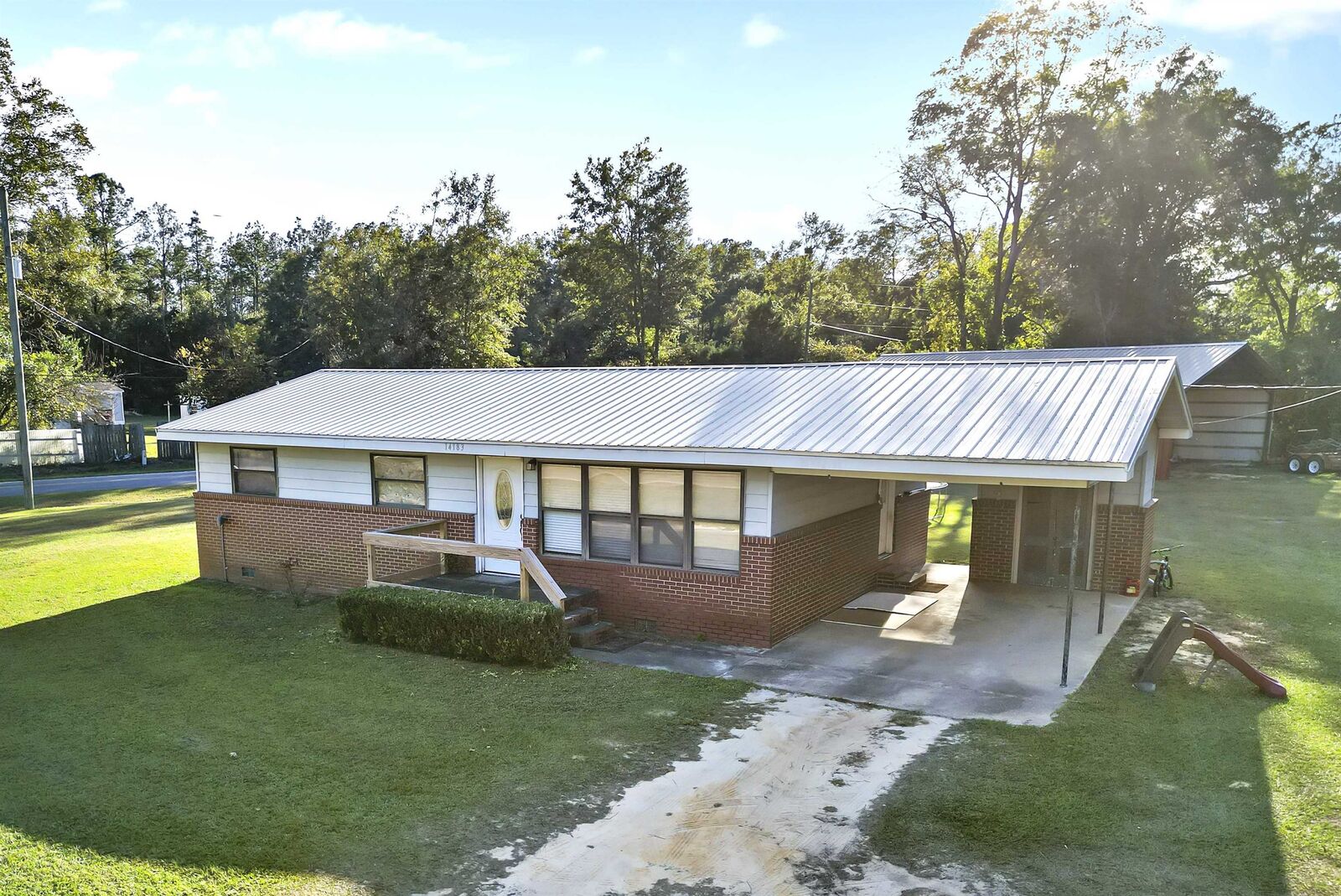 Property Photo:  14183 NW Cr 12 Road  FL 32321 