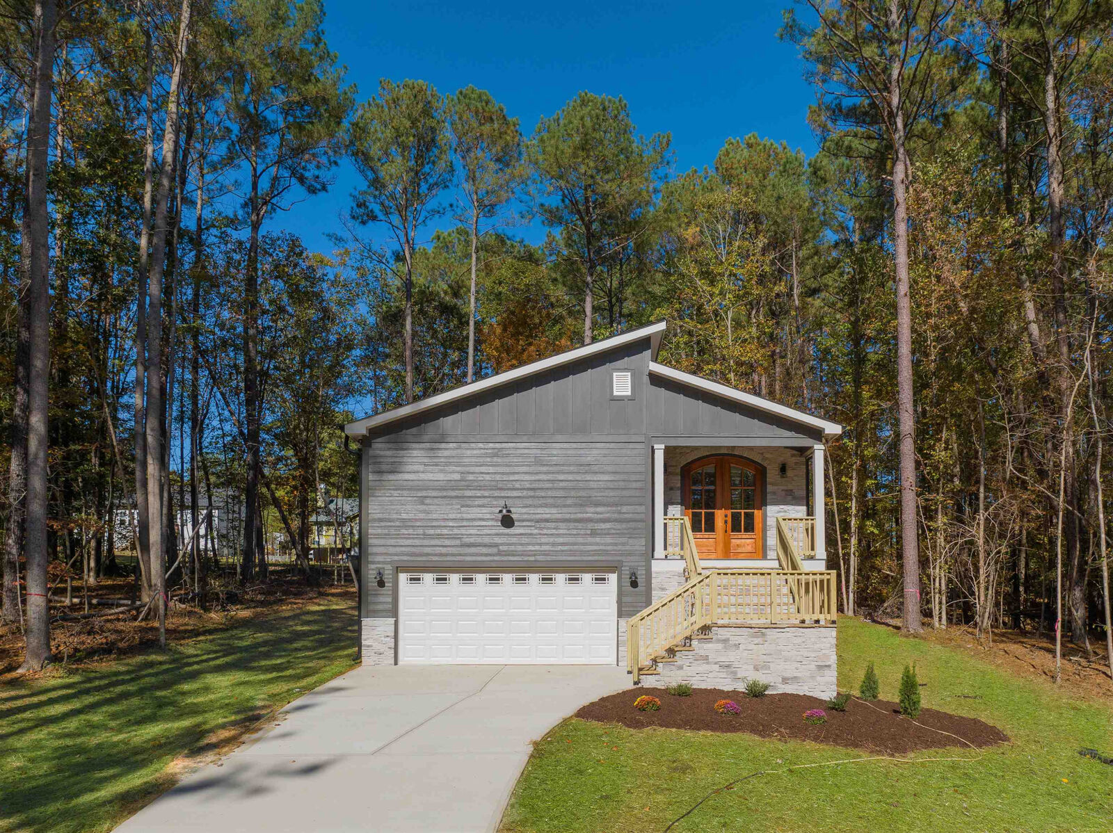 Property Photo: 123 Cherokee Drive NC 27549