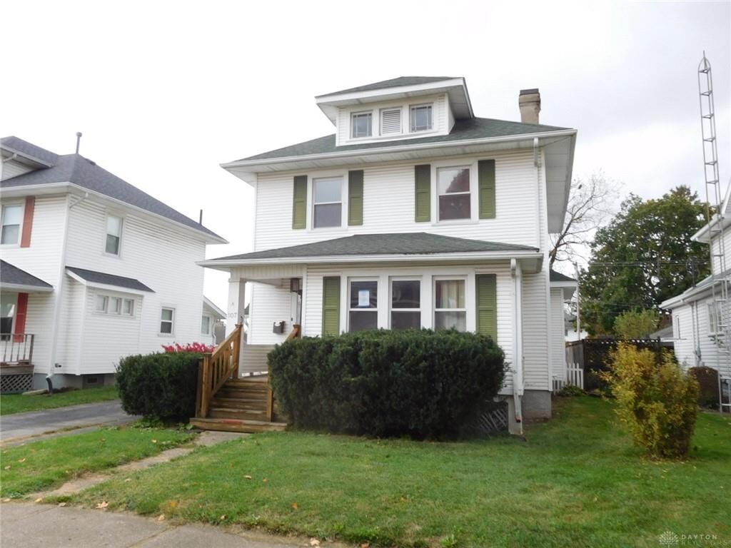 Property Photo: 107 Bellevue Avenue OH 45503