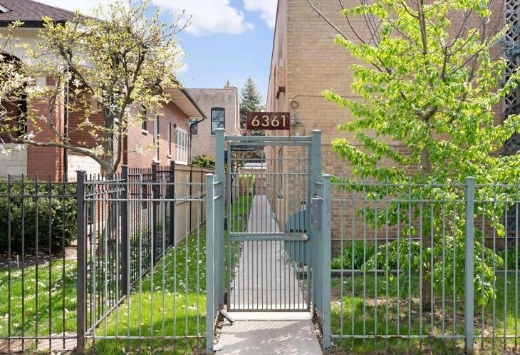 Property Photo:  6361 N Paulina Street 2A  IL 60660 