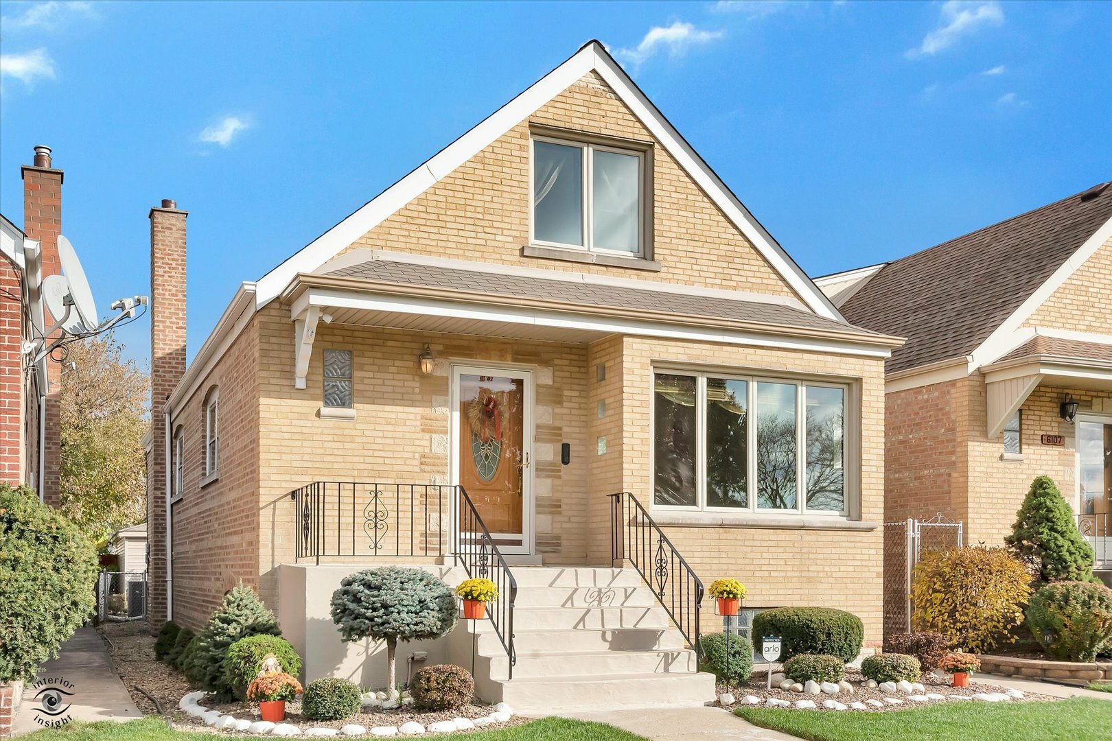 Property Photo:  6105 S Natoma Avenue  IL 60638 