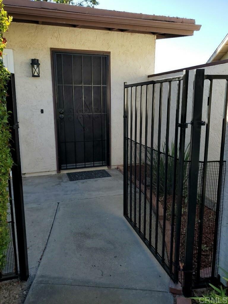 Property Photo:  3725 Hickory Way  CA 92057 