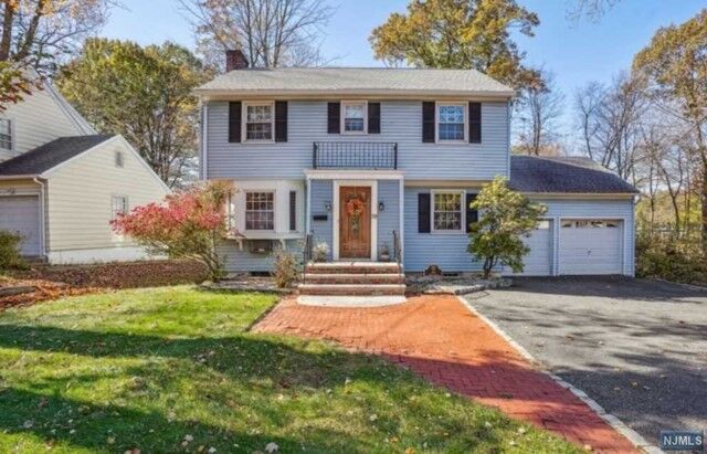 39 Laurel Avenue  Livingston NJ 07039 photo