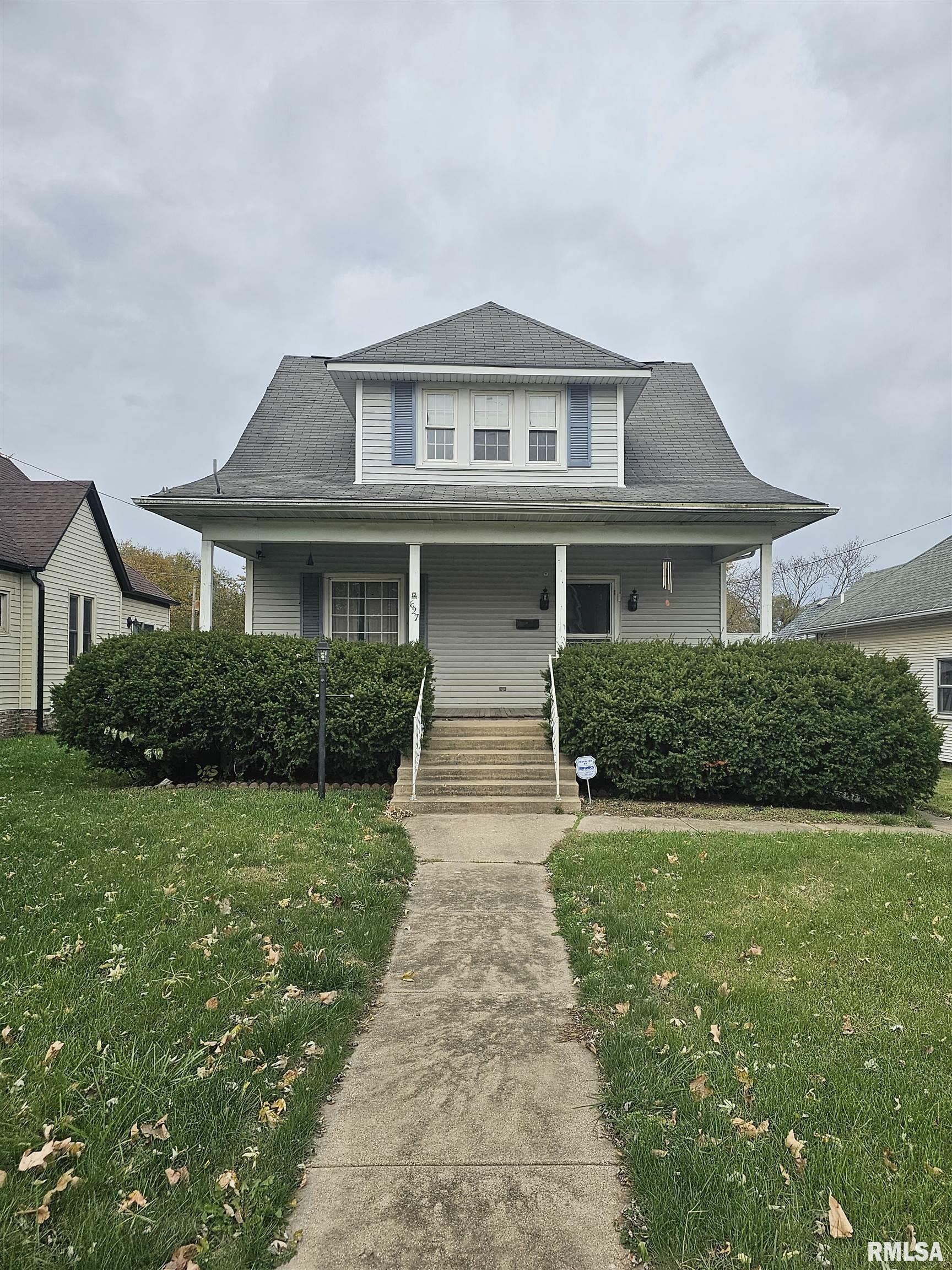 Property Photo: 627 W Truitt Avenue IL 61523