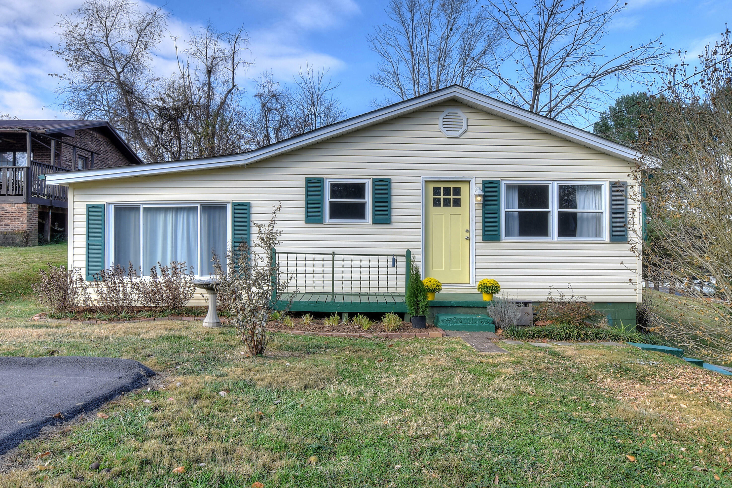 Property Photo:  1010 Embreville Road  TN 37604 