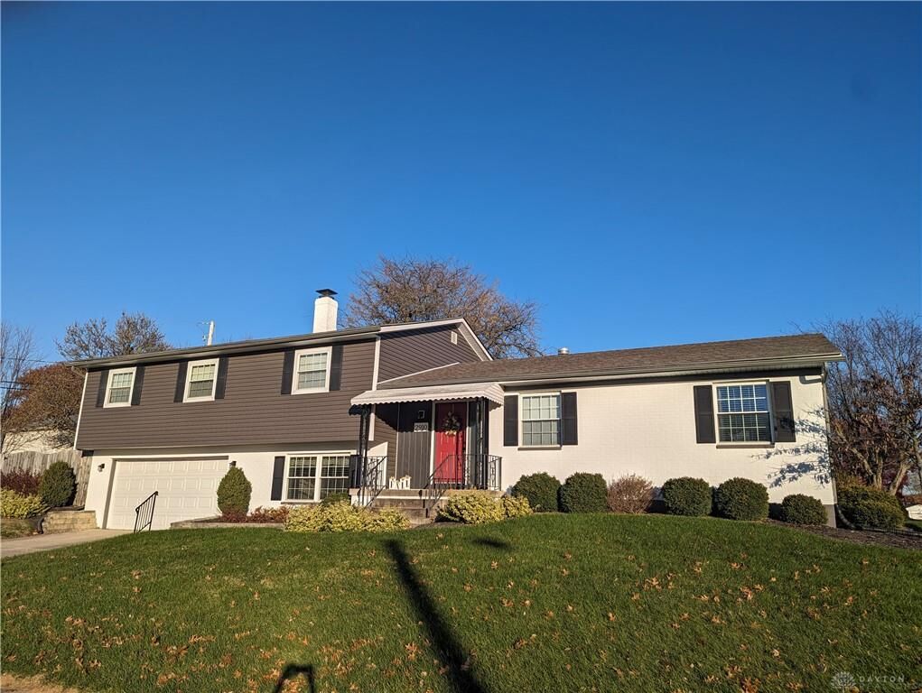 Property Photo:  2910 Wellsford Drive  OH 45503 