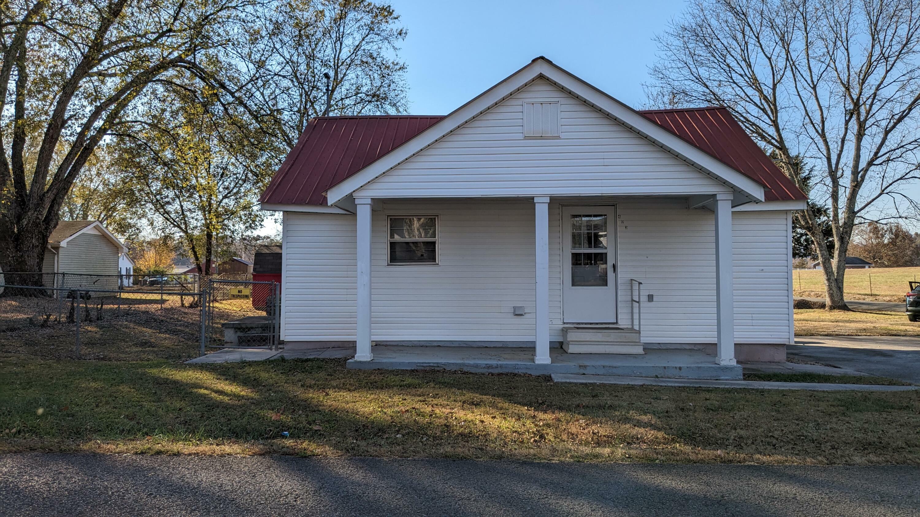 Property Photo:  423 Manilla Rd  TN 37329 