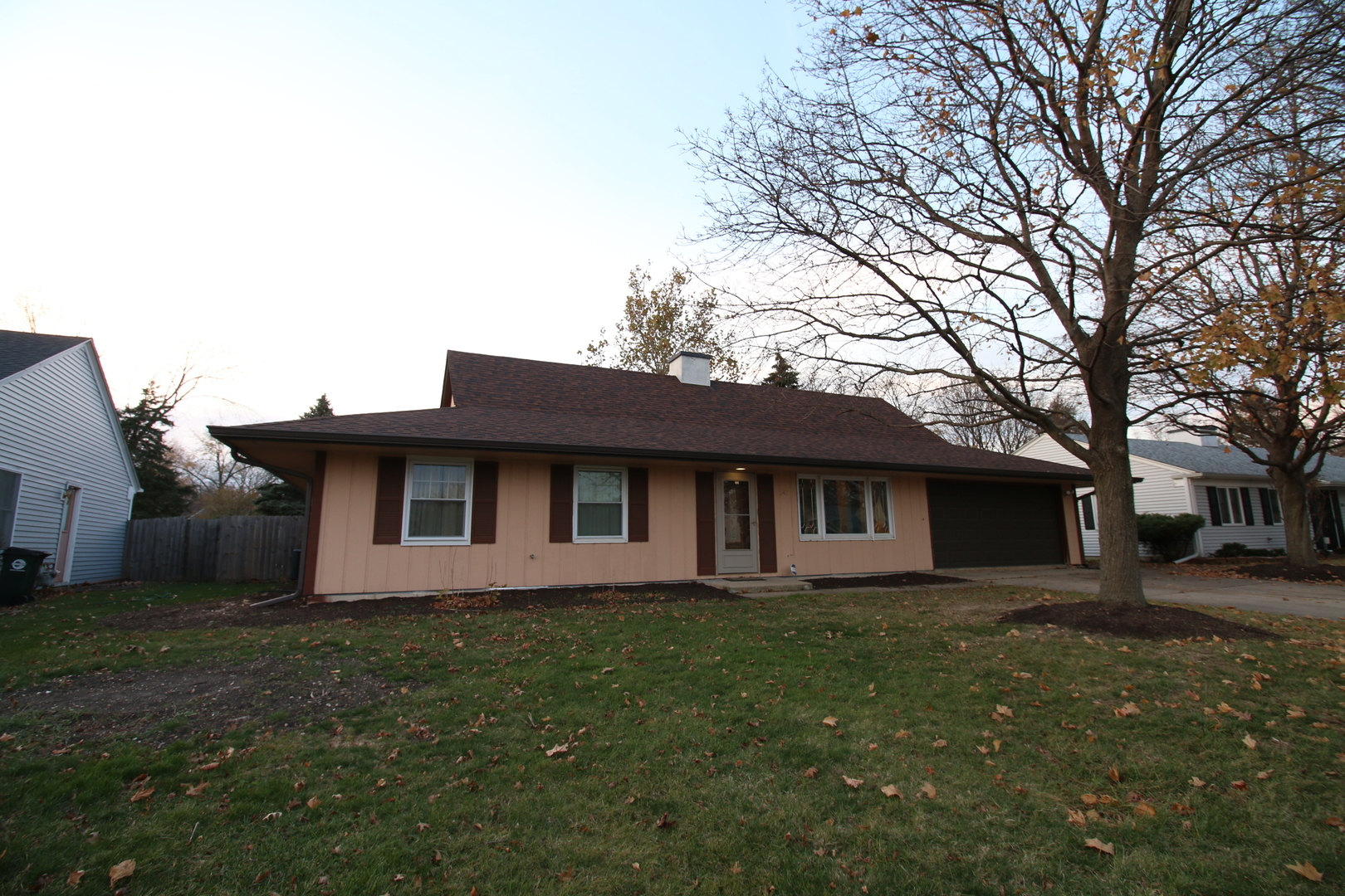 Property Photo: 347 Boulder Hill Pass IL 60543