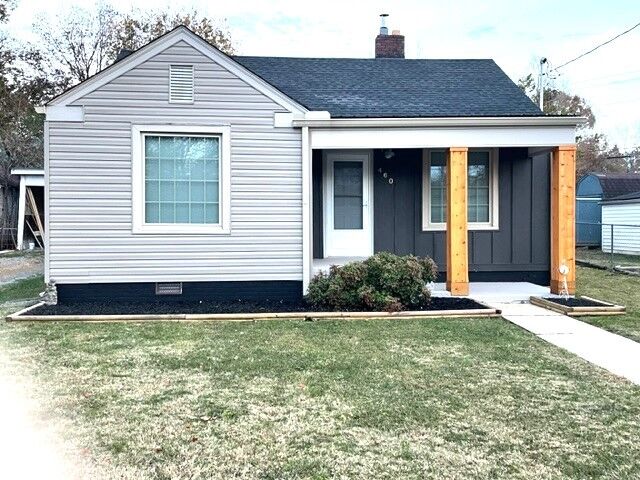 Property Photo:  460 Whitthorne St  TN 37160 