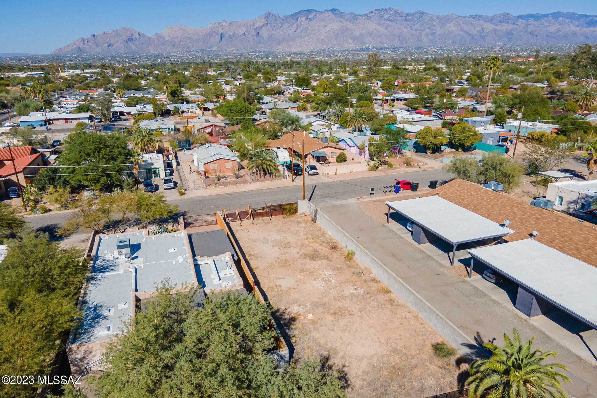 Property Photo:  2524 E Lester Street .  AZ 85716 