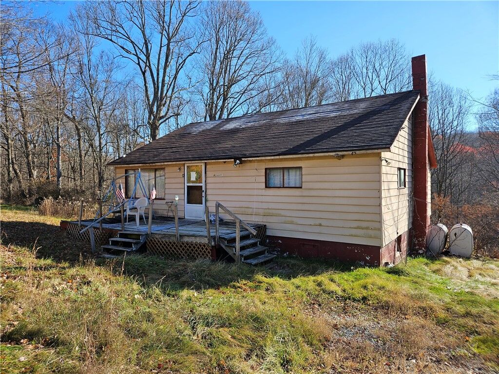 Property Photo:  1525 Climax Rd  PA 15944 