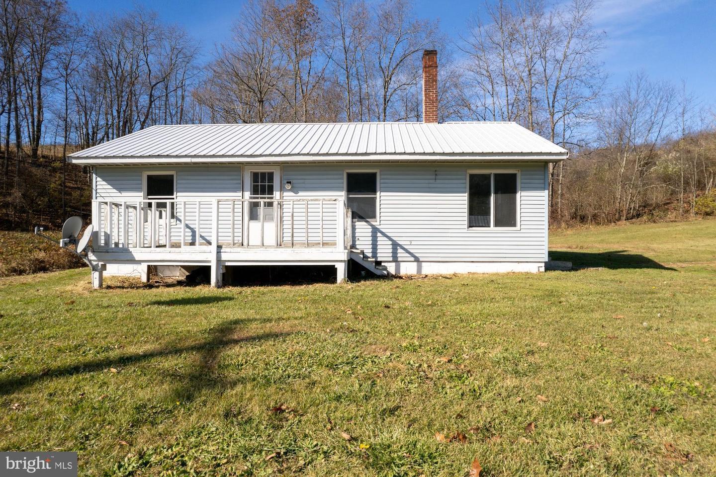 Property Photo: 8482 Hyndman Road PA 15534