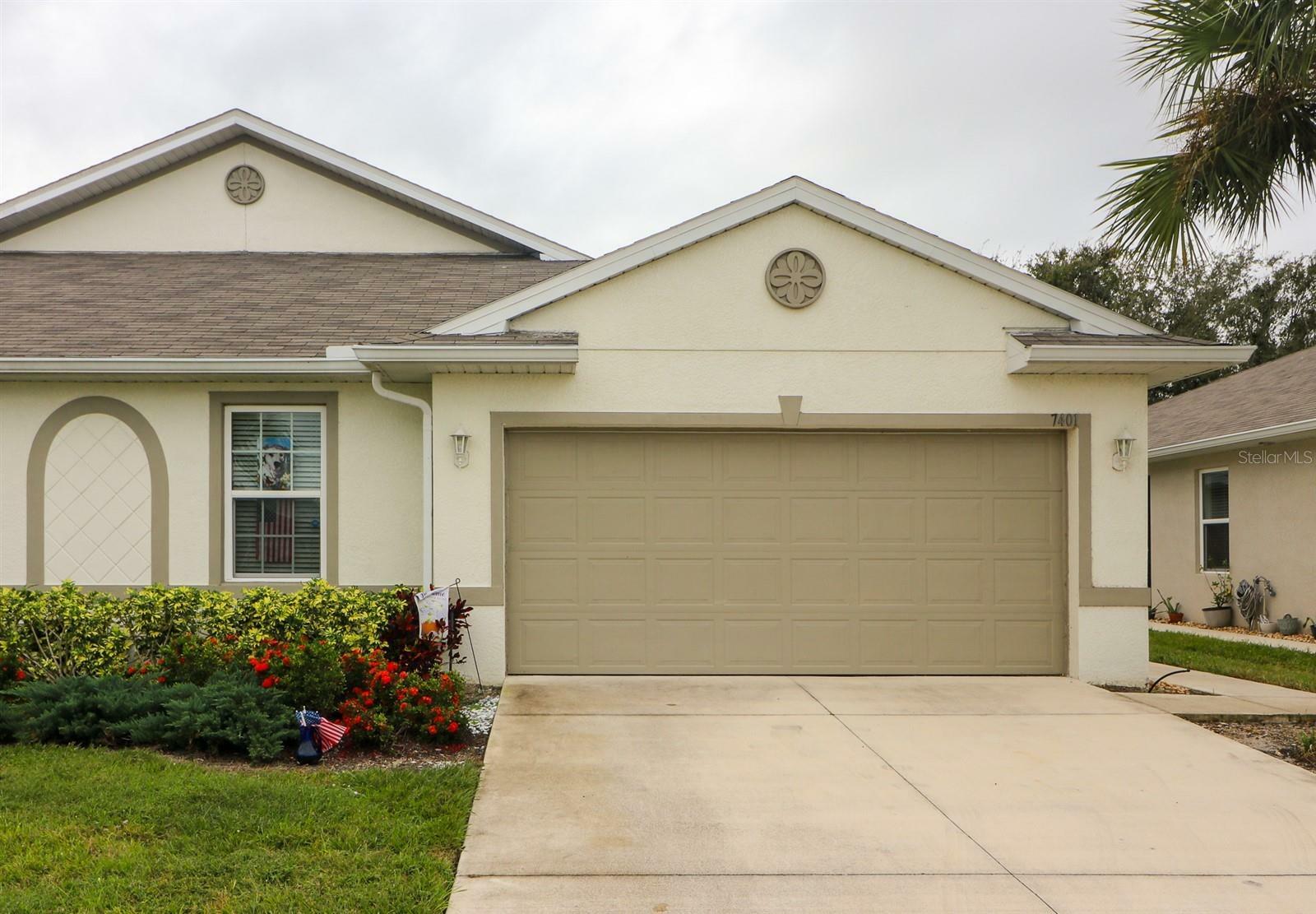 Property Photo: 7401 W Lenox Circle FL 33950
