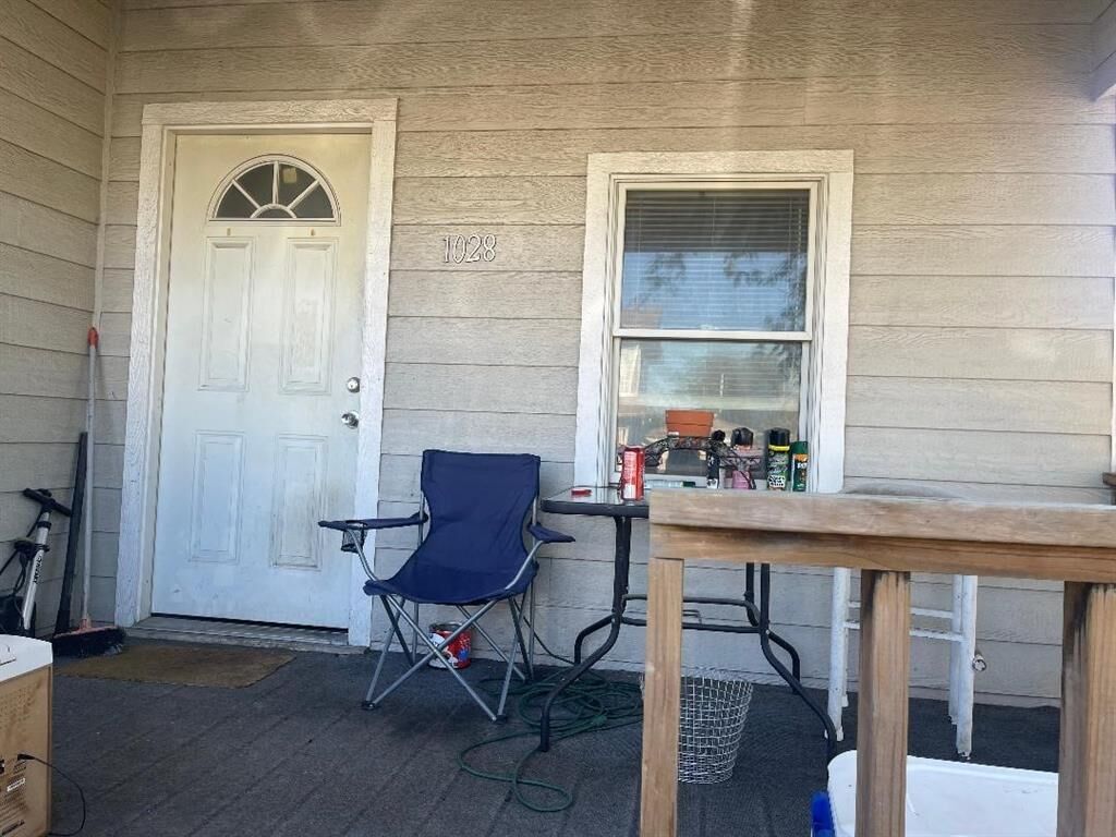 Property Photo: 1028 Tucker Drive TX 76104
