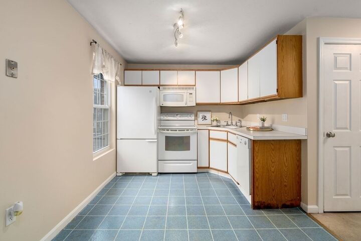 Property Photo:  278 Manning Street 1302  MA 01749 