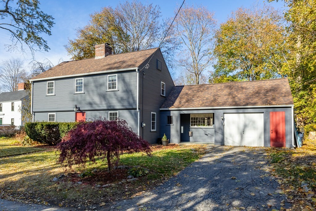 Property Photo: 6 Davis Court NH 03064