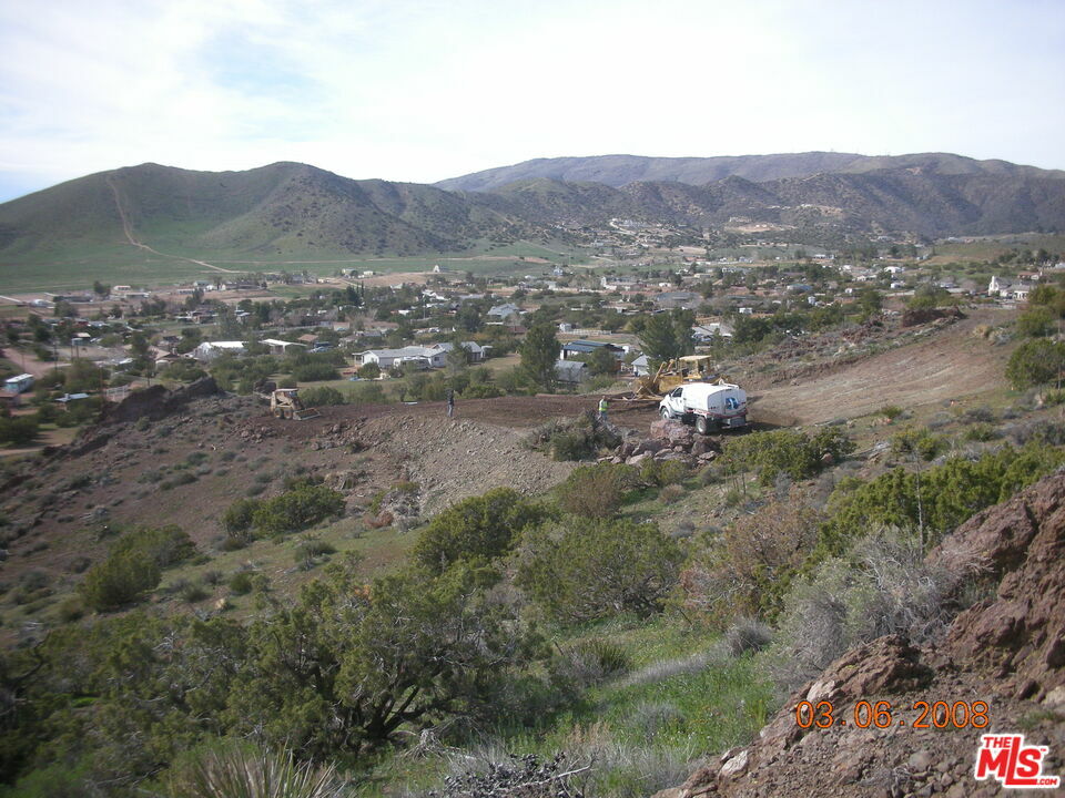 Property Photo: 34590 Brock Ln St CA 93510