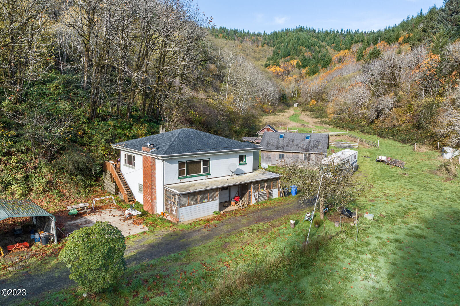 Property Photo:  578 Hidden Valley Road  OR 97391