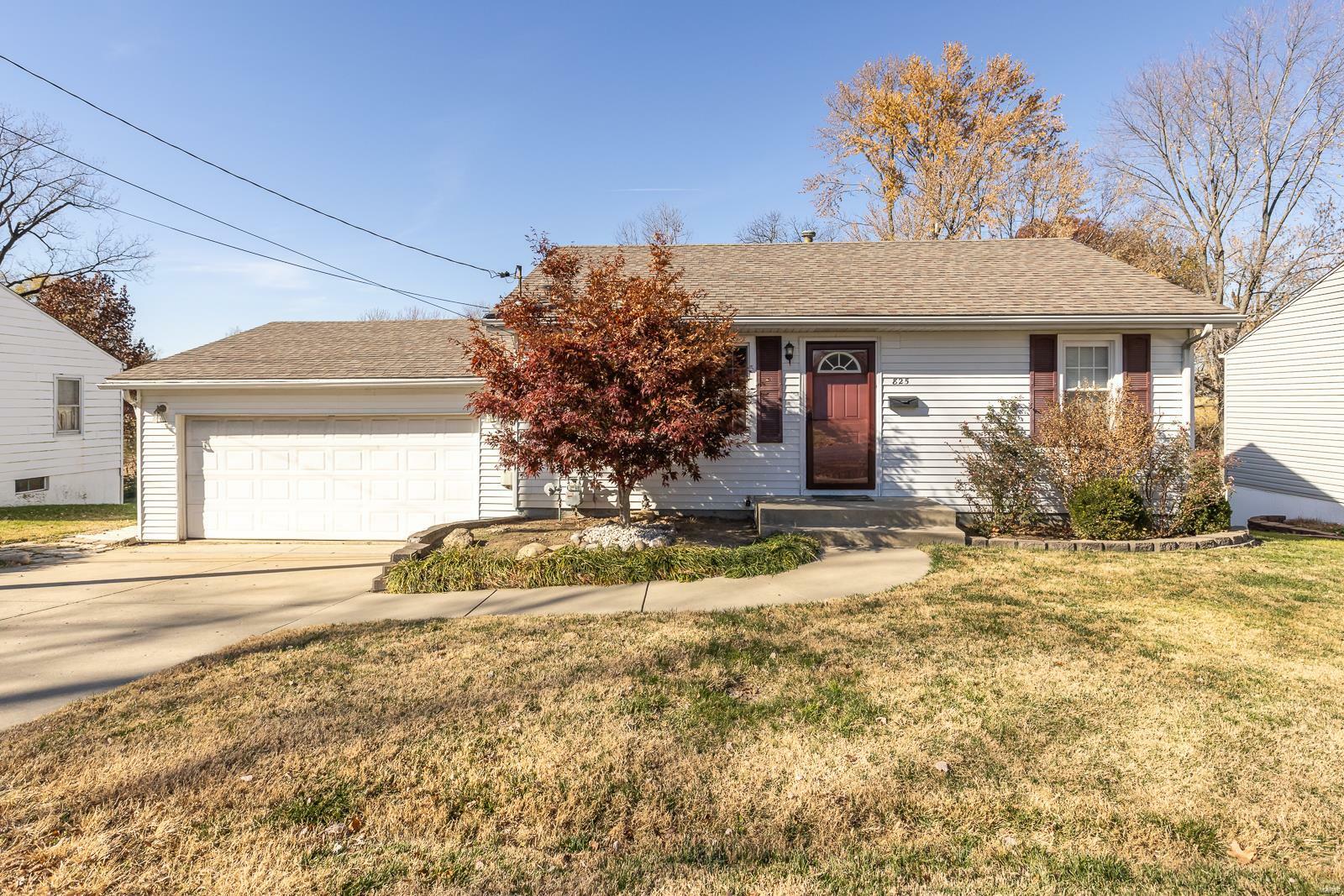 Property Photo: 825 Victory Drive IL 62234