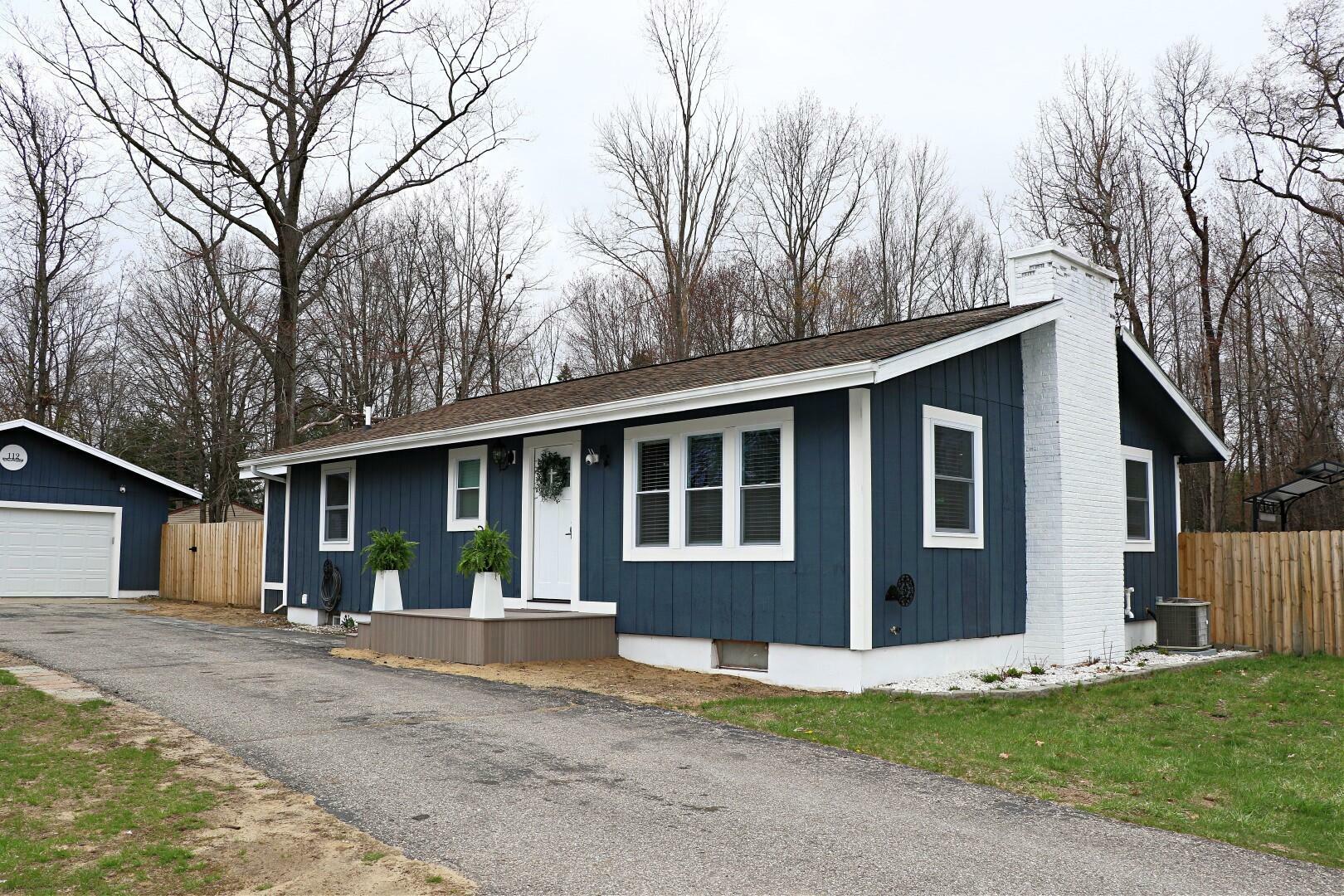 112 Briarwood Drive  Prudenville MI 48651 photo