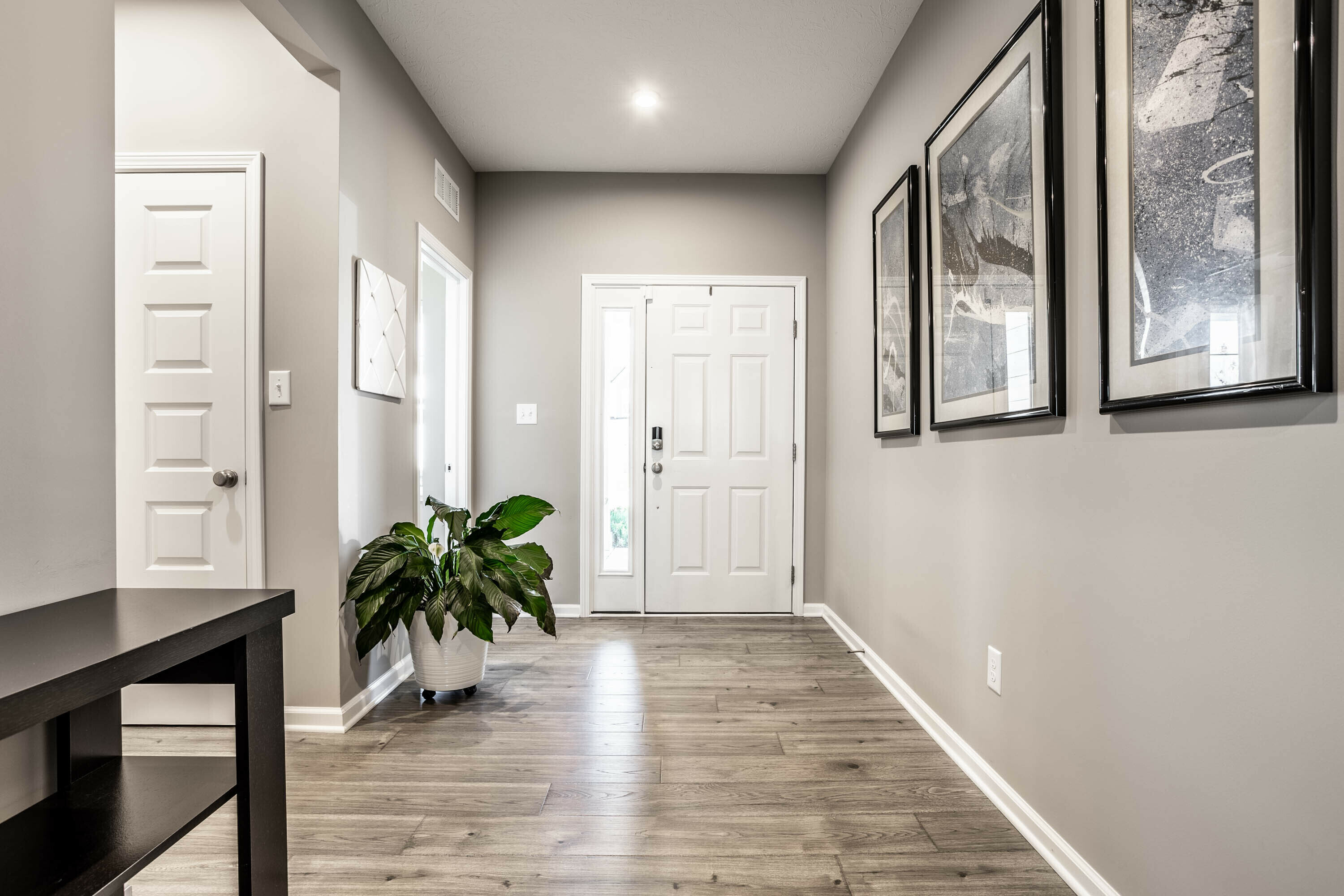 Property Photo: 11825 Redpoll Trail IN 46060