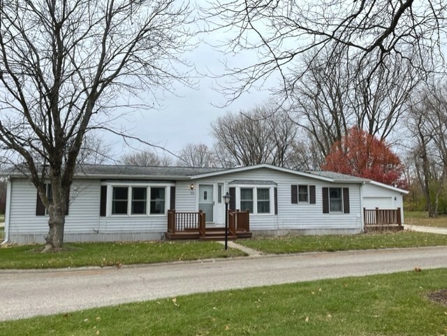 Property Photo:  133 Seneca Trail  IL 60152 