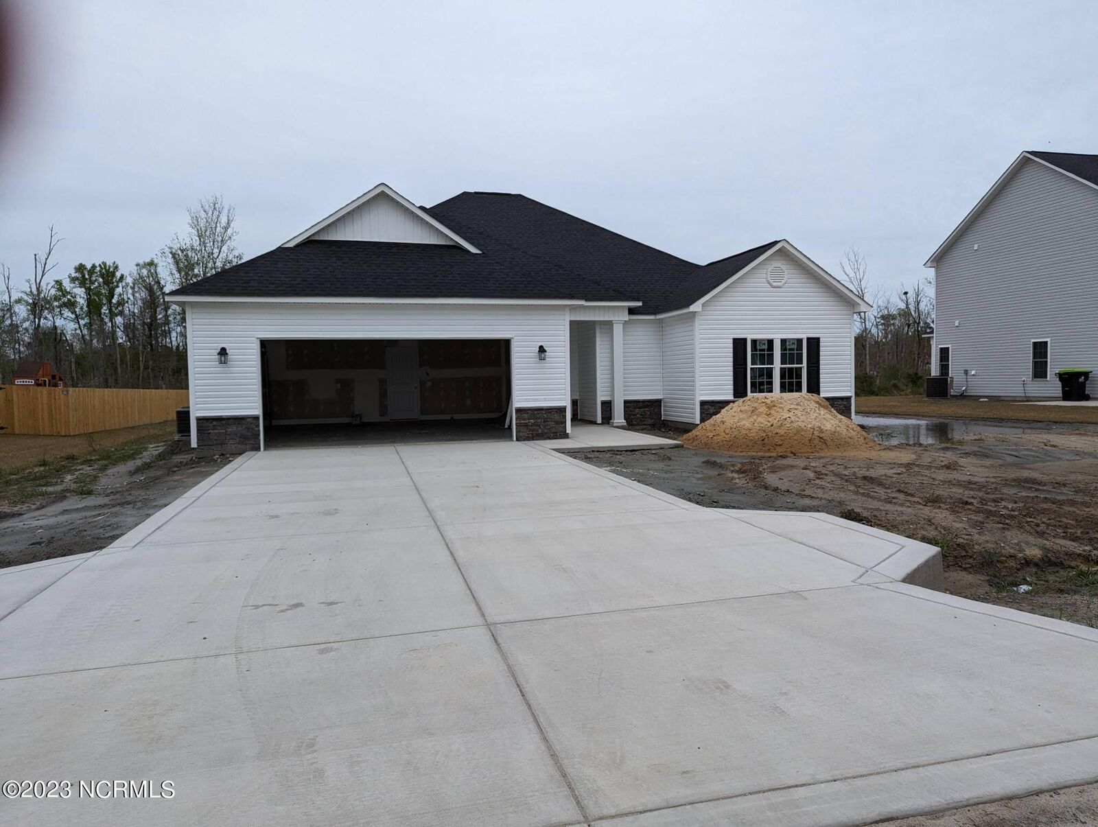 Property Photo:  88 S Ardsley Lane  NC 28457 